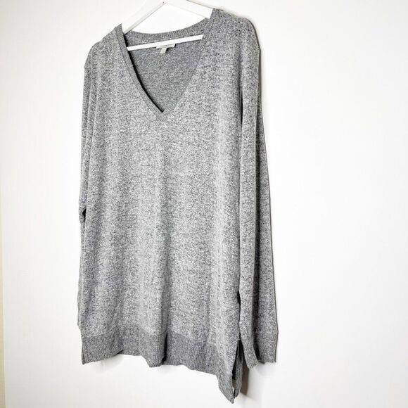 LUCKY BRAND Gray V-Neck Soft Sweater  - Picture 3 of 9